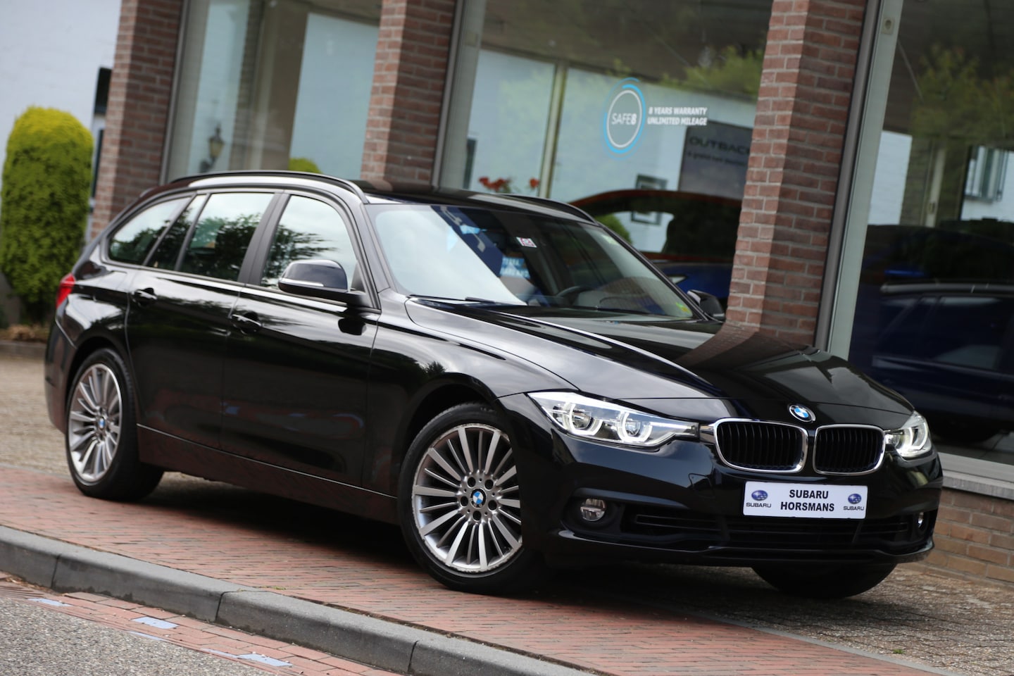 BMW 3-serie Touring - 318i Corporate Lease Executive Navi LED - AutoWereld.nl