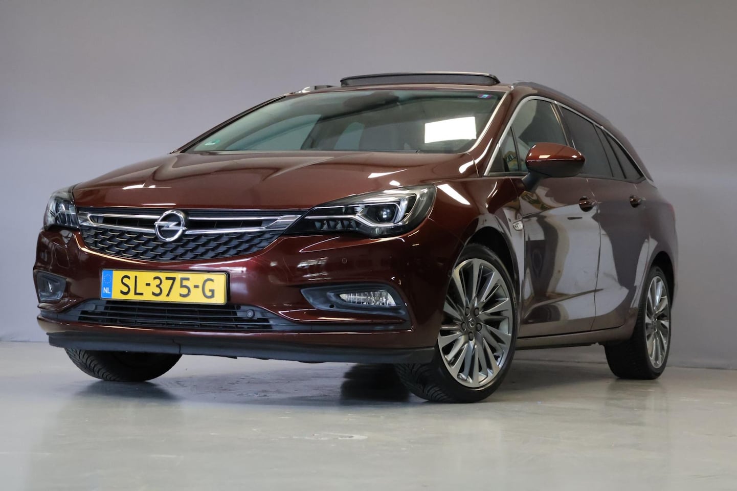 Opel Astra Sports Tourer - 1.4 Innovation|Pano|Cam|Carplay| - AutoWereld.nl