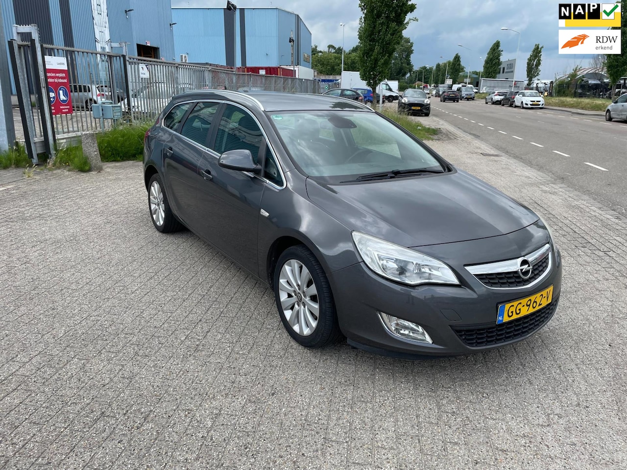 Opel Astra Sports Tourer - 1.7 CDTi Cosmo 1.7 CDTi Cosmo - AutoWereld.nl