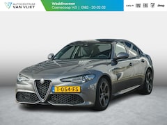 Alfa Romeo Giulia - 2.0 Turbo Aut. 280pk AWD Veloce | Schuif/Kanteldak | Stoel- en Stuurverwarming | 18" | Xen