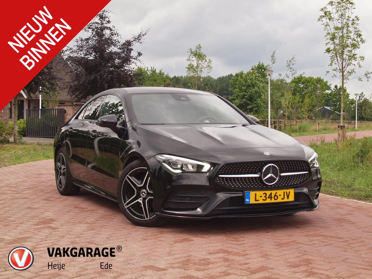 Mercedes-Benz CLA-Klasse - 180 Premium Plus | Amg-Pakket | Camera | Apple Carplay | Cruise Control | Nieuw Model | - AutoWereld.nl