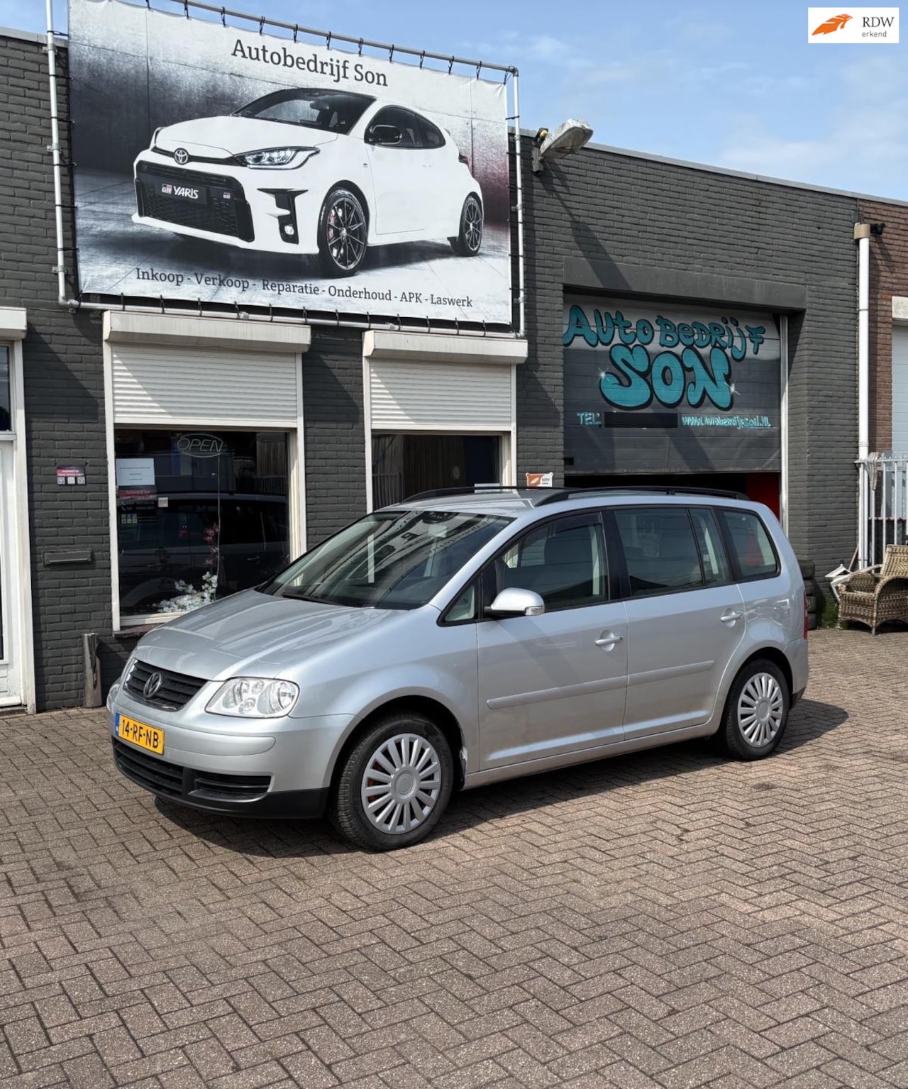Volkswagen Touran - 1.6-16V FSI Trendline 1.6-16V FSI Trendline - AutoWereld.nl
