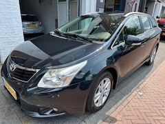 Toyota Avensis Wagon - 1.8 VVTi Business Limited AUTOMAAT Cruise Clima CarPlay Camera Trekhaak