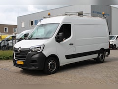Renault Master - T35 2.3 dCi 135PK Euro6 L2H2 ✓ 3-zits ✓ imperiaal ✓ trekhaak ✓ camera ✓ airco