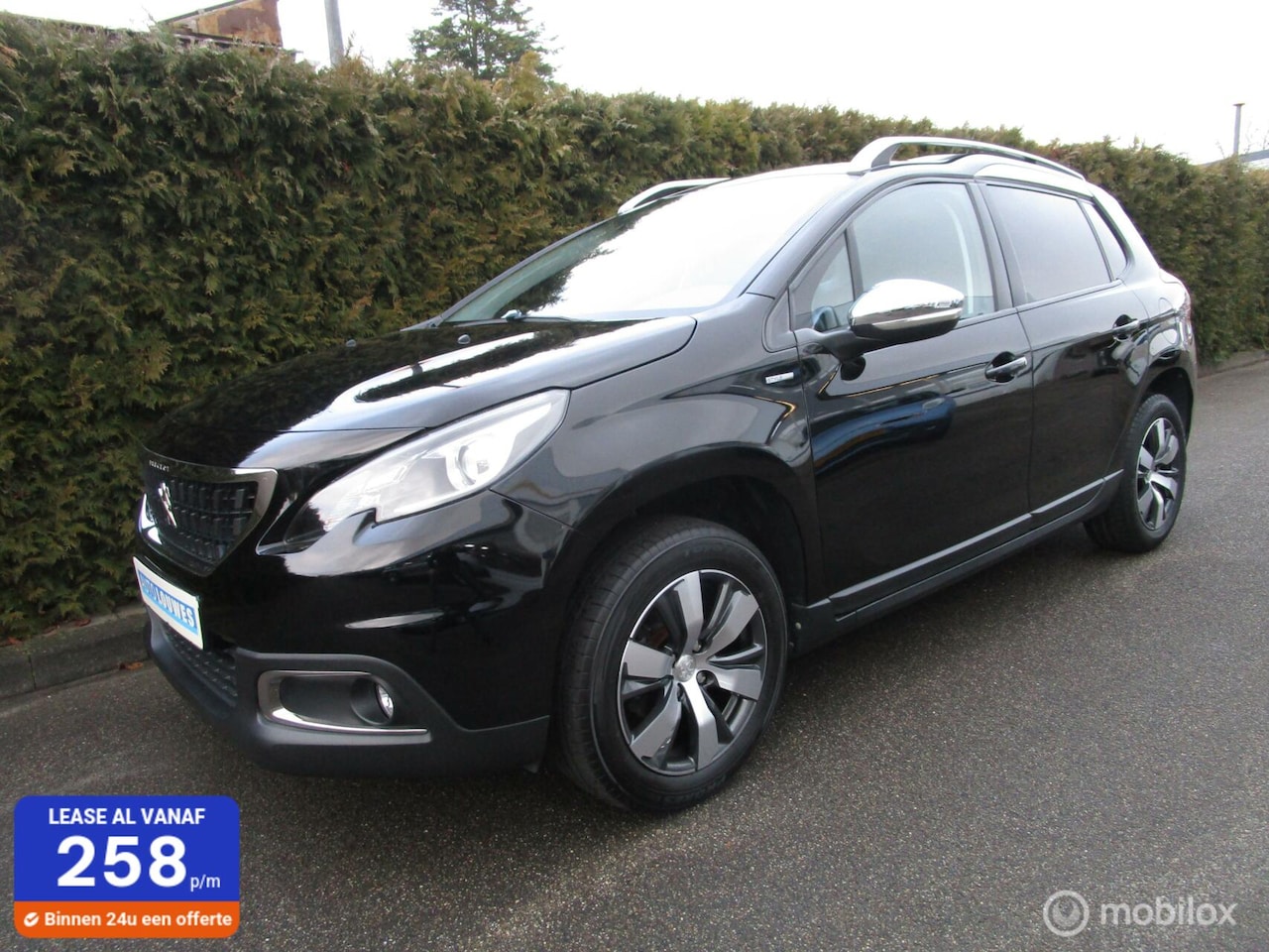 Peugeot 2008 - 1.2 STYLE - NAVIGATIE - TREKHAAK - LMV - AutoWereld.nl