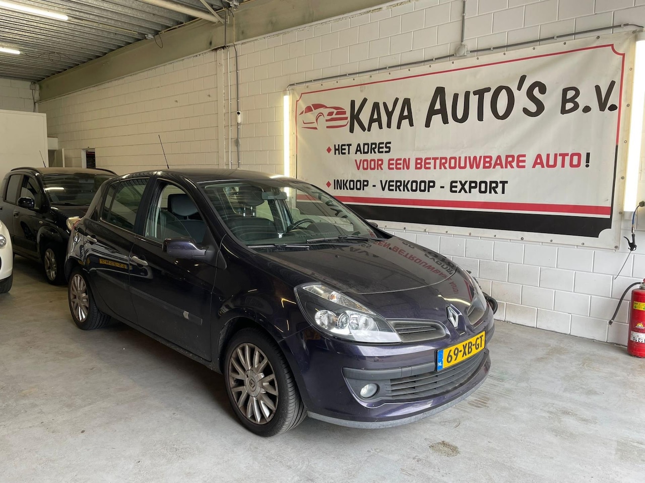 Renault Clio - 1.6-16V/5-DEURS/AIRCO/APK 03-11-2025 - AutoWereld.nl