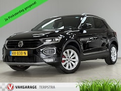 Volkswagen T-Roc - 1.5 TSI Sport/ 150pk/ Trekhaak/Zwarte-Hemel/ Virtual Cockpit/ LED Koplampen/ 17'' LMV/ Cam