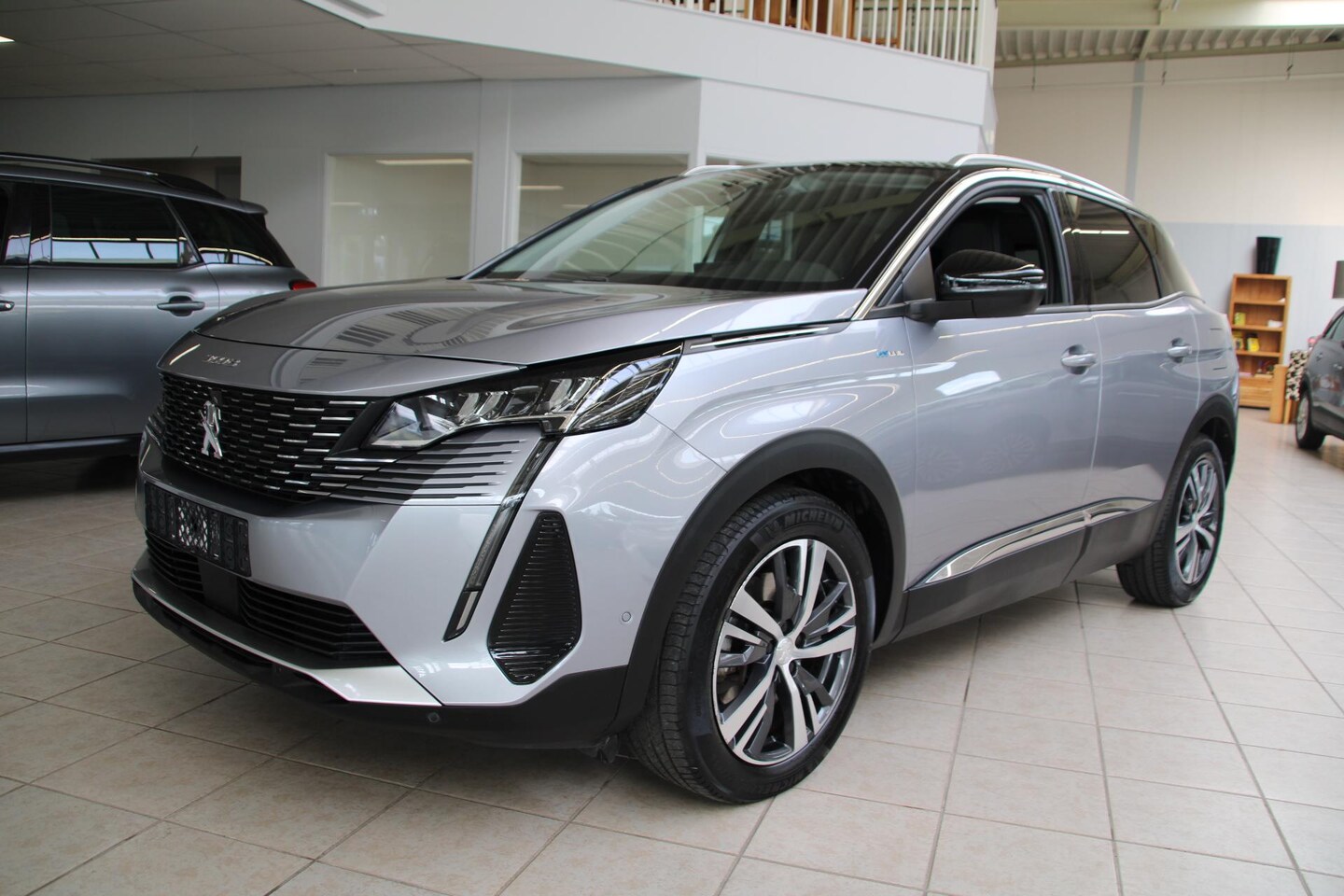 Peugeot 3008 - 1.6 HYbrid 225 Allure Pack Plug-in Hybride Automaat Navi Camera V+A Carplay Nieuwstaat - AutoWereld.nl