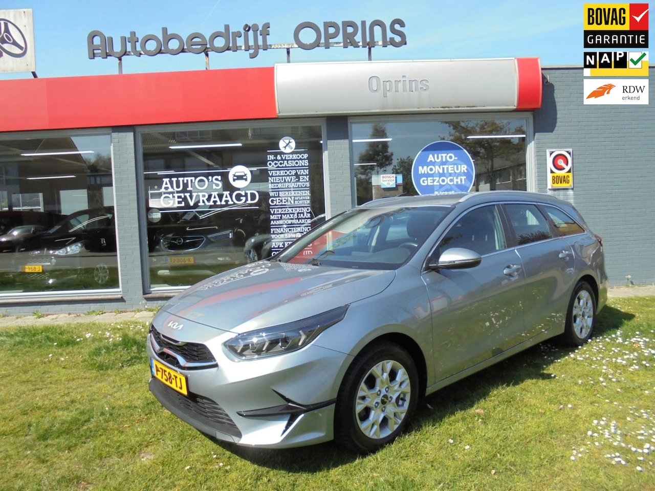 Kia Cee'd Sportswagon - Ceed 1.5 T-GDi DynamicLine 5drs NL-Auto, Trekhaak, Navigatie. - AutoWereld.nl