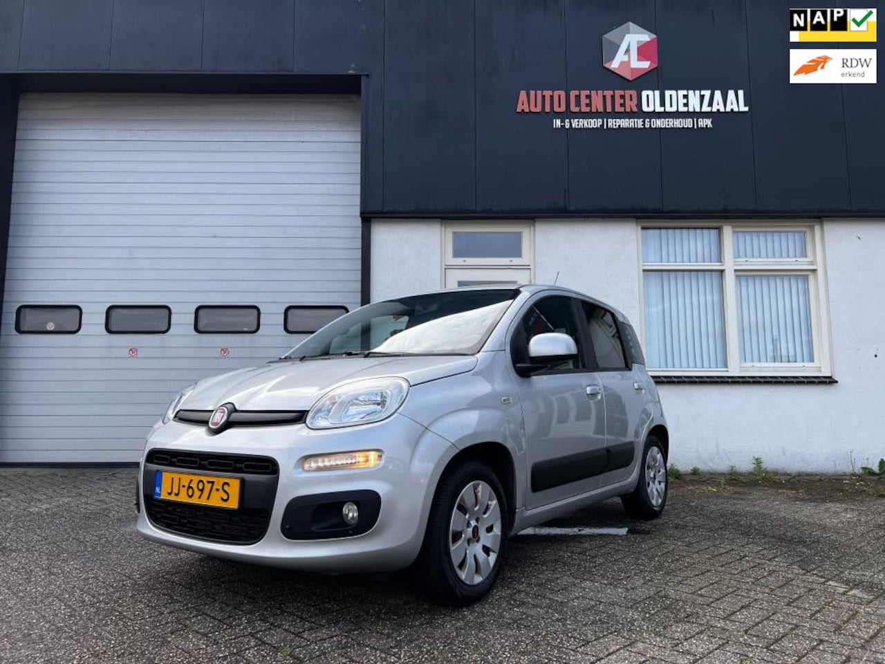 Fiat Panda - 0.9 TwinAir Lounge|Automaat|Airco|Nav - AutoWereld.nl