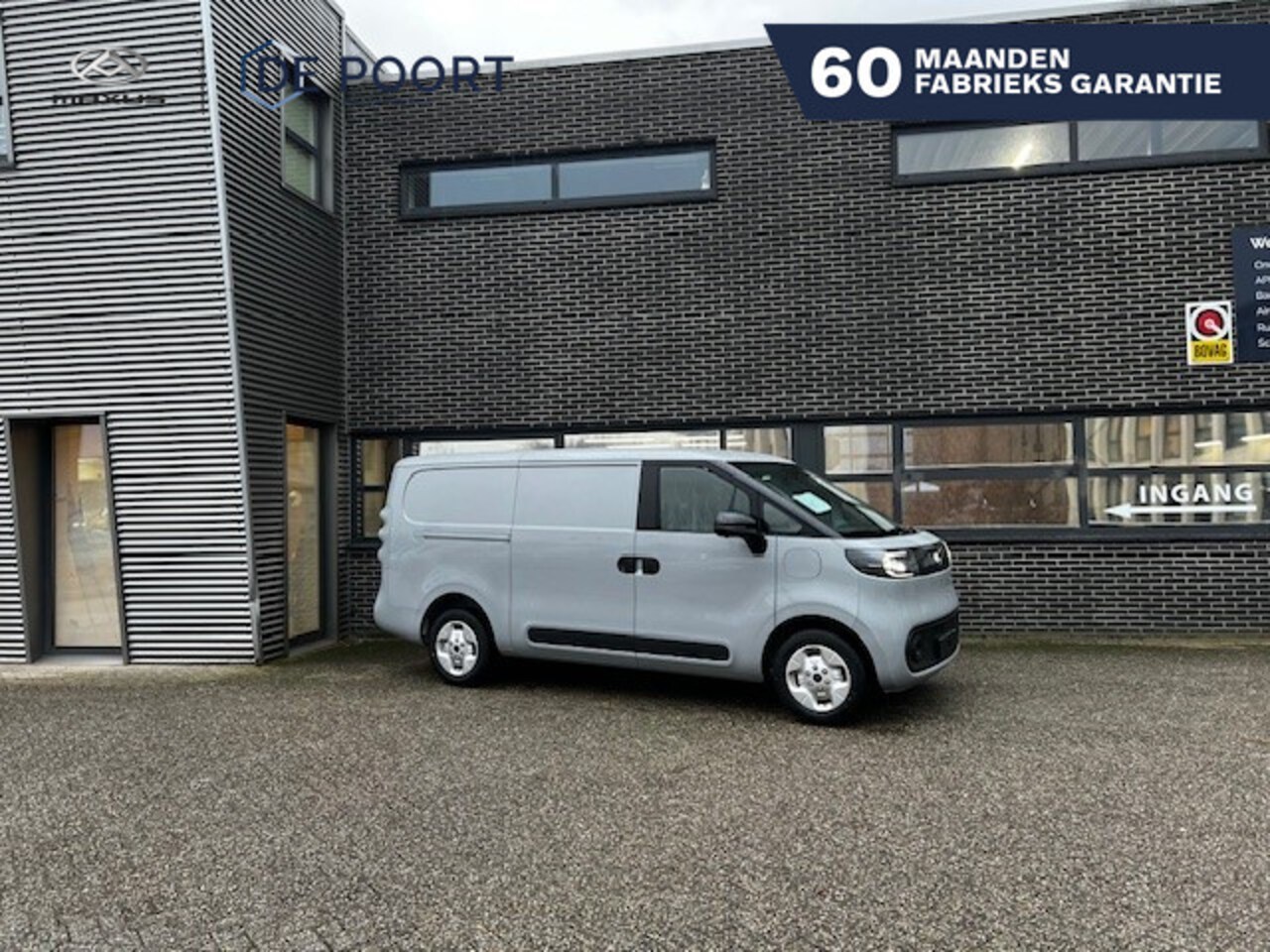 Maxus eDeliver 5 - L1 64 kWh | uit voorraad leverbaar | Cement Grey en Massive Black - AutoWereld.nl