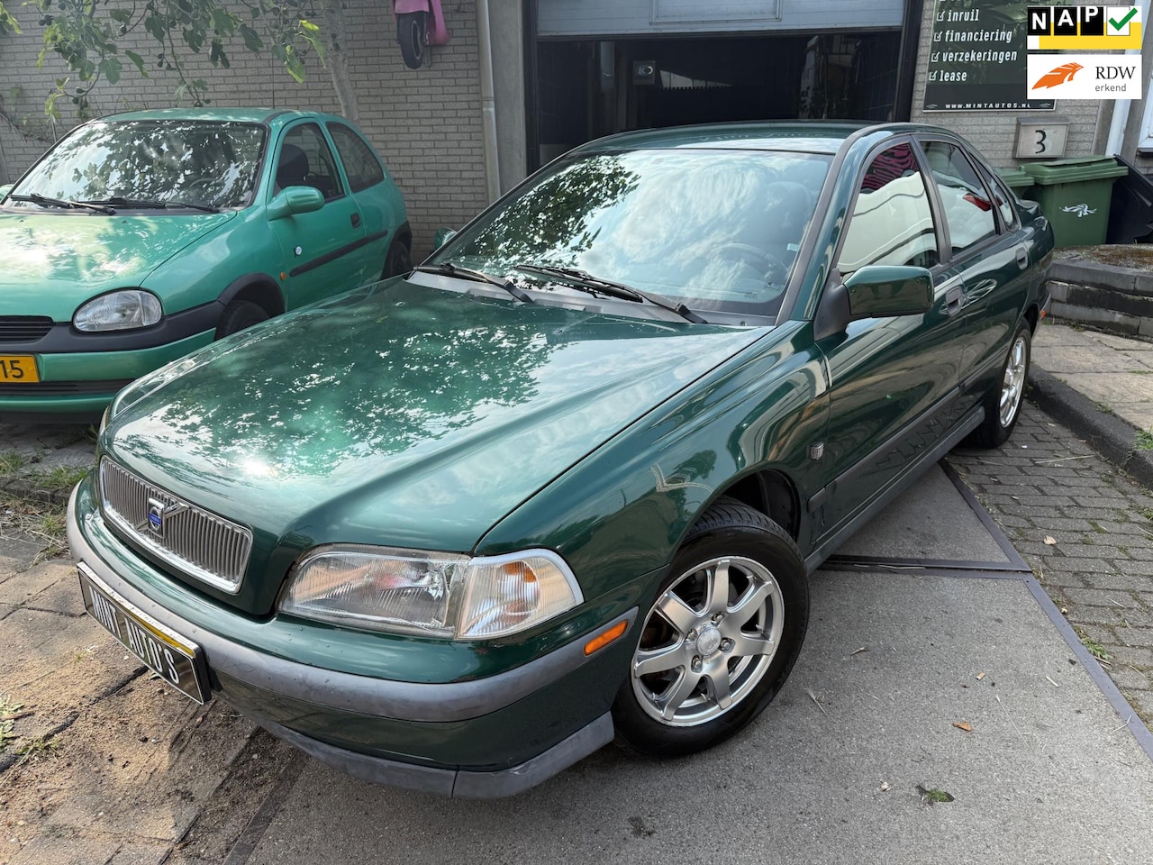 Volvo S40 - 1.8 Dynamic Apk/Airco/Stoelverwarming. - AutoWereld.nl
