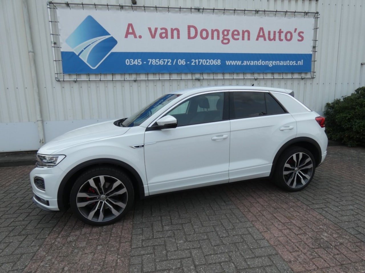 Volkswagen T-Roc - 1.5 TSI SPORT R-line,Navi,ACC,Stoelverw,Led - AutoWereld.nl