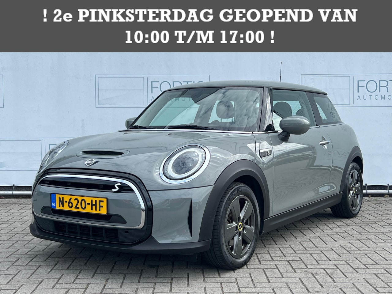 MINI Mini-Electric - Essential 33 kWh NL AUTO | VIRTUAL COCKPIT | CARPLAY | CRUISE | ! 2DE PINKSTERDAG GEOPEND - AutoWereld.nl