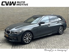 BMW 3-serie Touring - 330e eDrive Edition | Leder | Panoramadak | Led koplampen | Sportstoelen | Elektrische ach