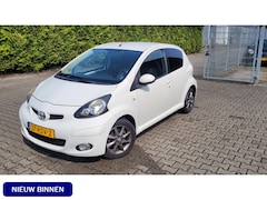 Toyota Aygo - 1.0-12V Dynamic Navigator NAVI APPLE CARPLAY AIRCO