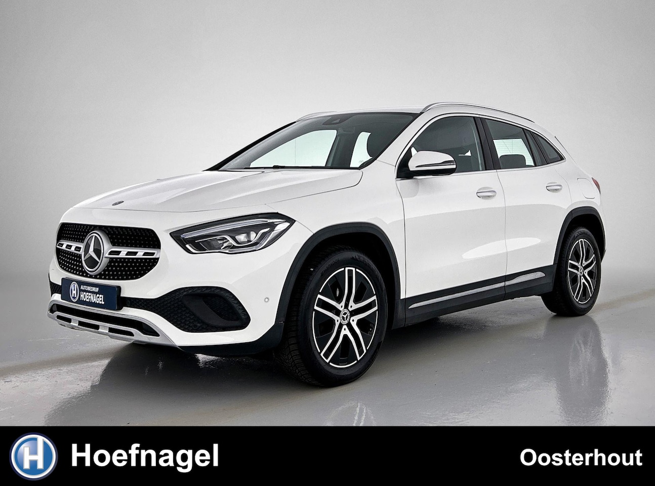 Mercedes-Benz GLA-Klasse - 180 Business Solution | Adaptieve Cruise Control | Navigatie - AutoWereld.nl