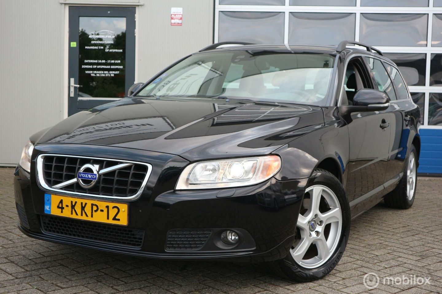 Volvo V70 - 1.6 T4 Nordic LEDER/XENON/NAVIGATIE/TREKHAAK/NAP - AutoWereld.nl