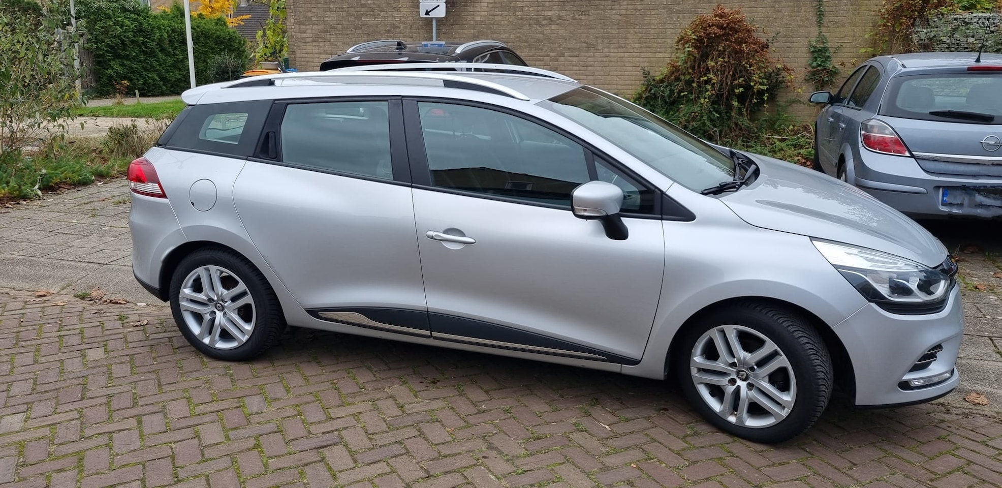 Renault Clio Estate - 0.9 TCe Zen - AutoWereld.nl