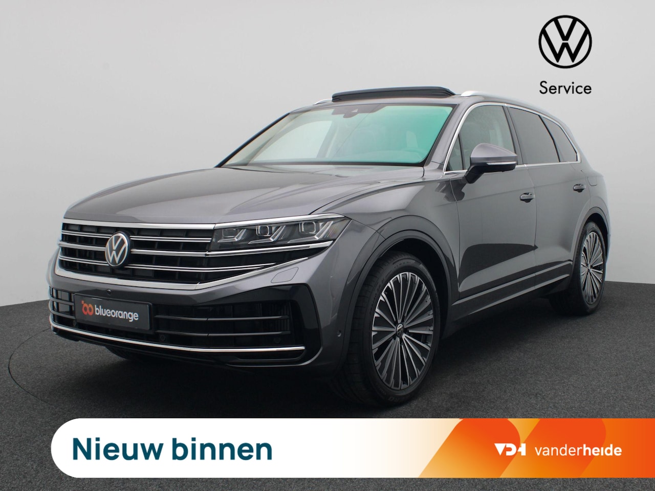 Volkswagen Touareg - 3.0 TSi eHybrid 4MOTION Elegance 381PK DSG matrix led, trekhaak, 360gr. camera, adaptive c - AutoWereld.nl