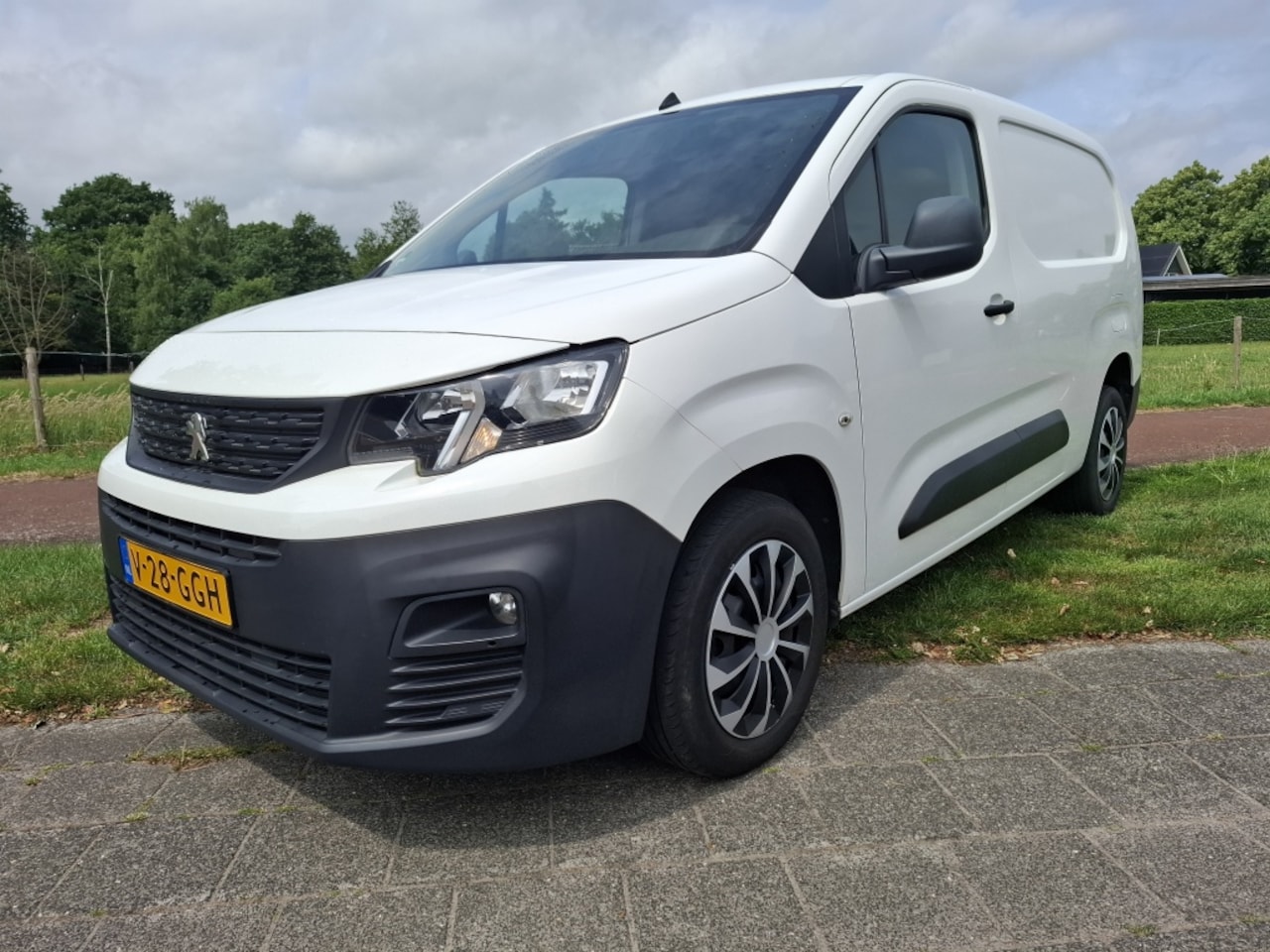 Peugeot Partner - 1.6 Bl.HDI Prem Long - AutoWereld.nl