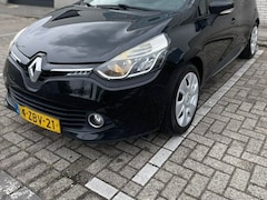 Renault Clio - 1.5 dCi 90PK Airco Cruise PDC Hatchback