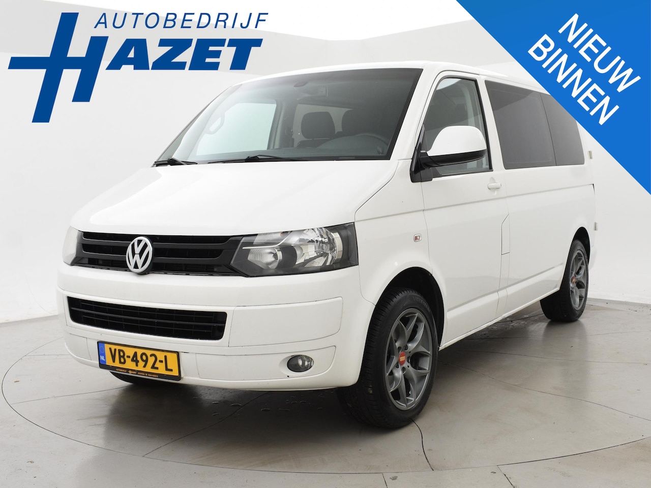 Volkswagen Transporter - 2.0 TDI L1H1 6-PERS. DUBBEL CABINE + 18 INCH | AIRCO | CRUISE | TREKHAAK - AutoWereld.nl