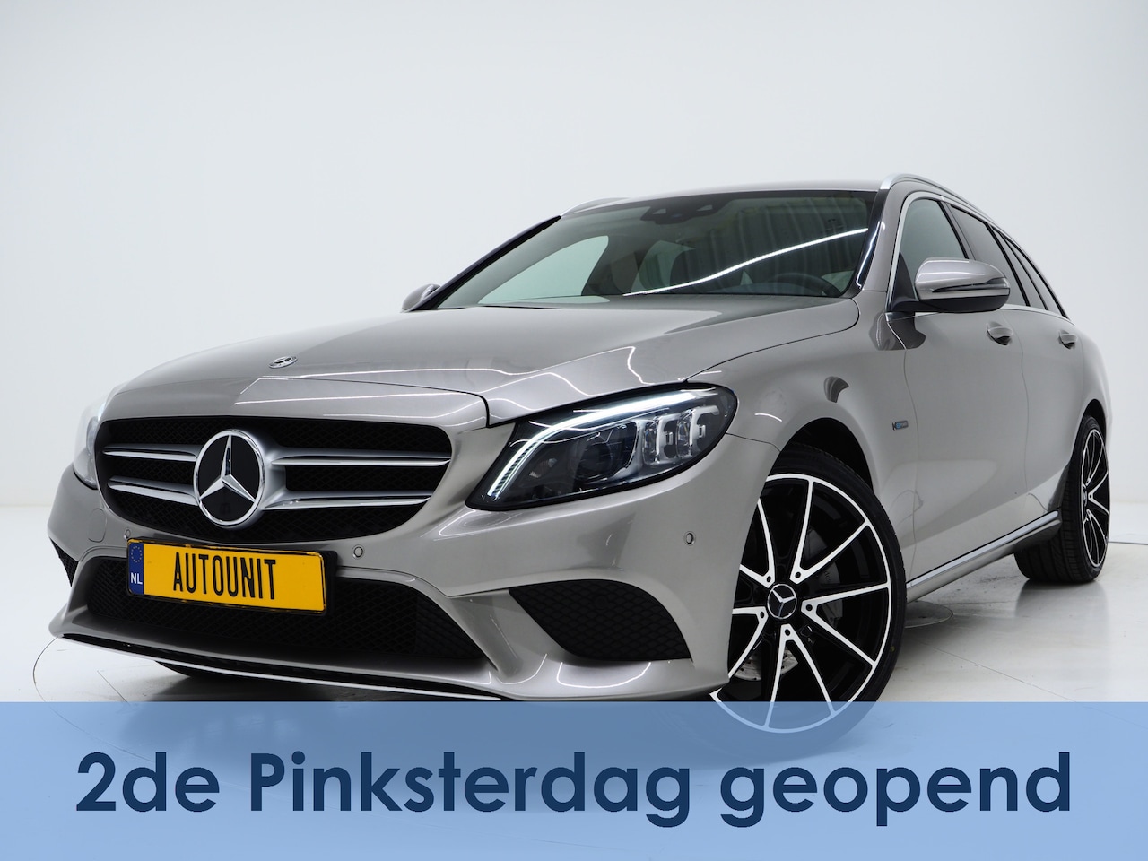 Mercedes-Benz C-klasse Estate - 300 e 320PK | Virtual | Camera | Stoelverwarming | LED | Carplay | Trekhaak - AutoWereld.nl