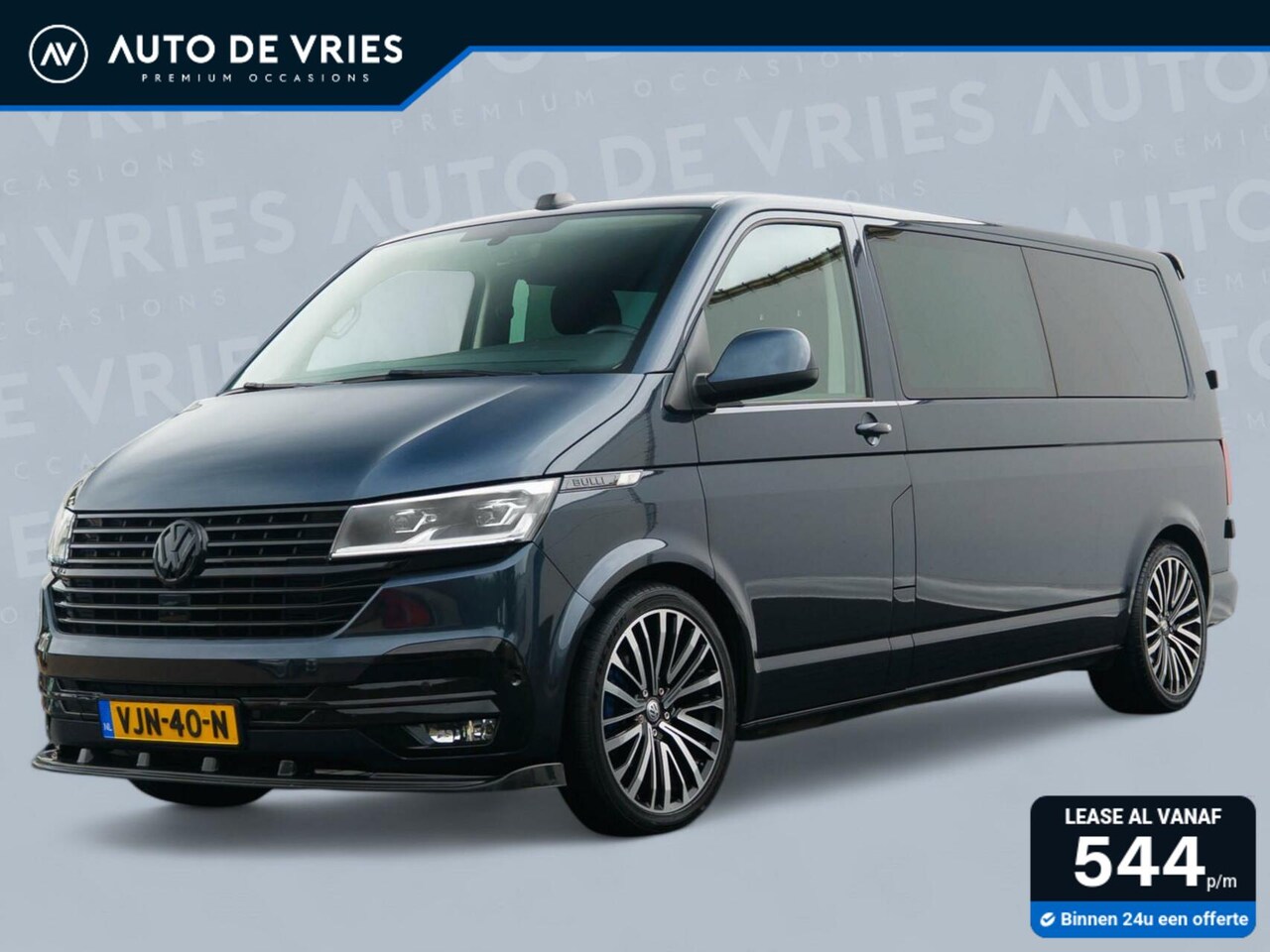 Volkswagen Transporter - 2.0 TDI 150pk DSG L2H1 DC Bulli | 20 inch LMV | Spoilerpakket | Virtual cockpit - AutoWereld.nl