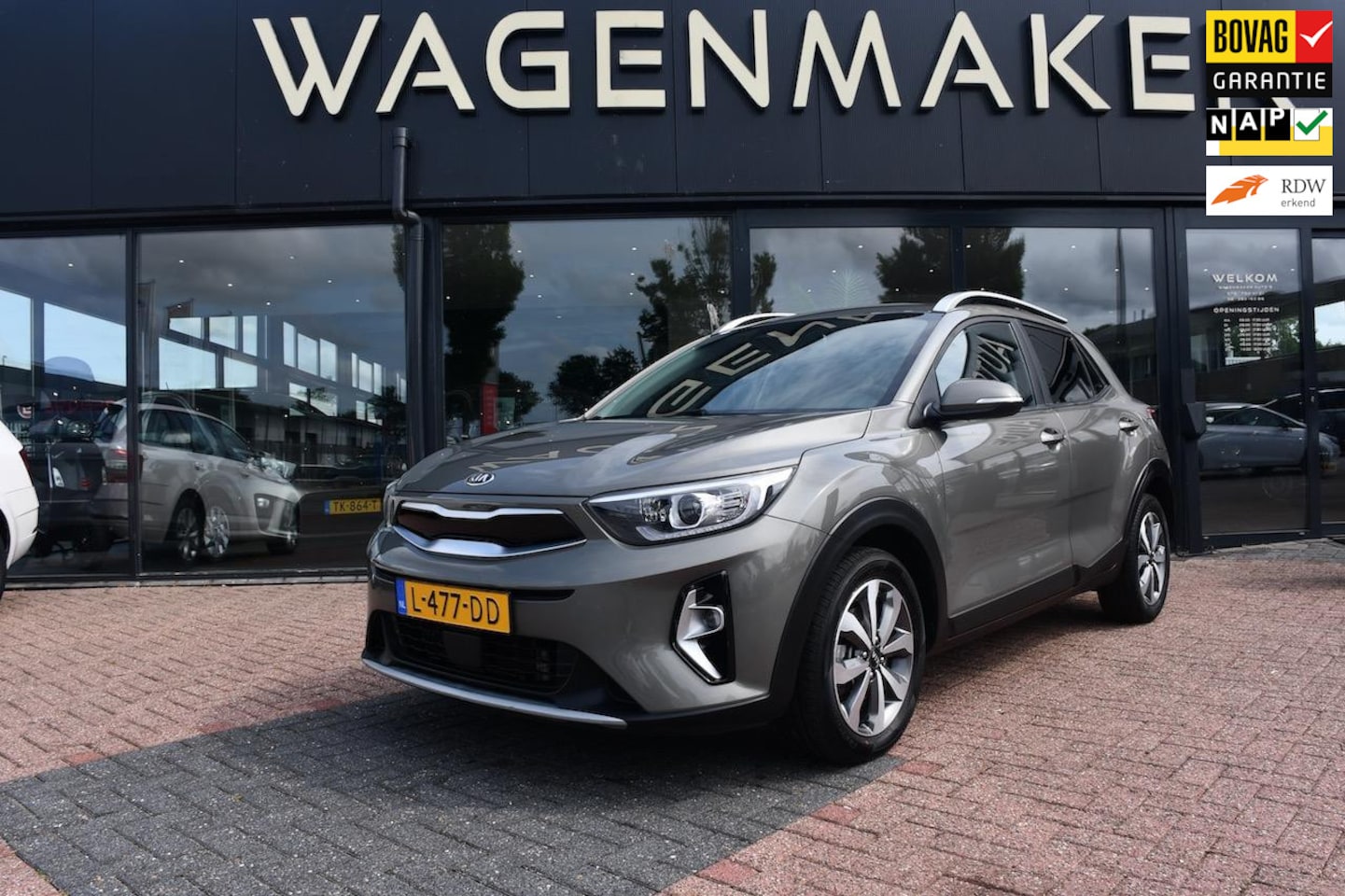 Kia Stonic - 1.0 T-GDi MHEV DynamicPlusLine Clima|NAV|DealerOH - AutoWereld.nl