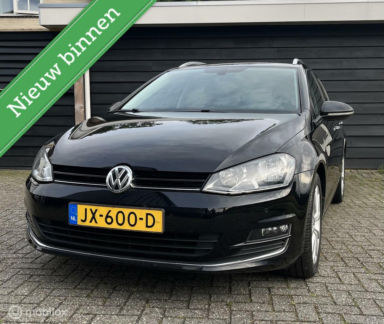 Volkswagen Golf Variant - 1.2 TSI Highline 81kw 2016 zwart - AutoWereld.nl