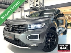 Volkswagen T-Roc - 1.5 TSI Sport Black Style/ Camera/ Keyless/ CarPlay/ 18''/ Virtual Dashboard