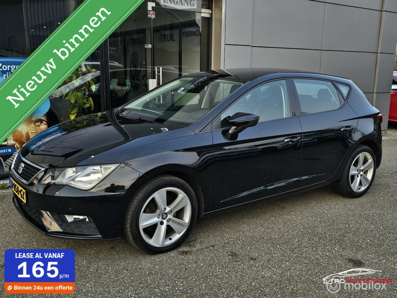 Seat Leon - 1.6 TDI Style Business Intense DSG/Carplay/PDC - AutoWereld.nl