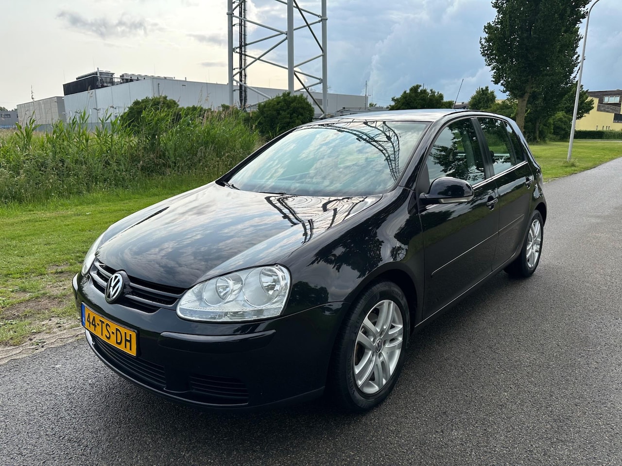 Volkswagen Golf - 1.6 FSI Optive Airco Trekhaak Cruise Control 5DRS - AutoWereld.nl