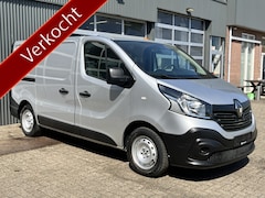 Renault Trafic - 1.6 dCi L1H1 Airco Cruise controle Kastinrichting Omvormer 3-Persoons Telefoonverbinding P