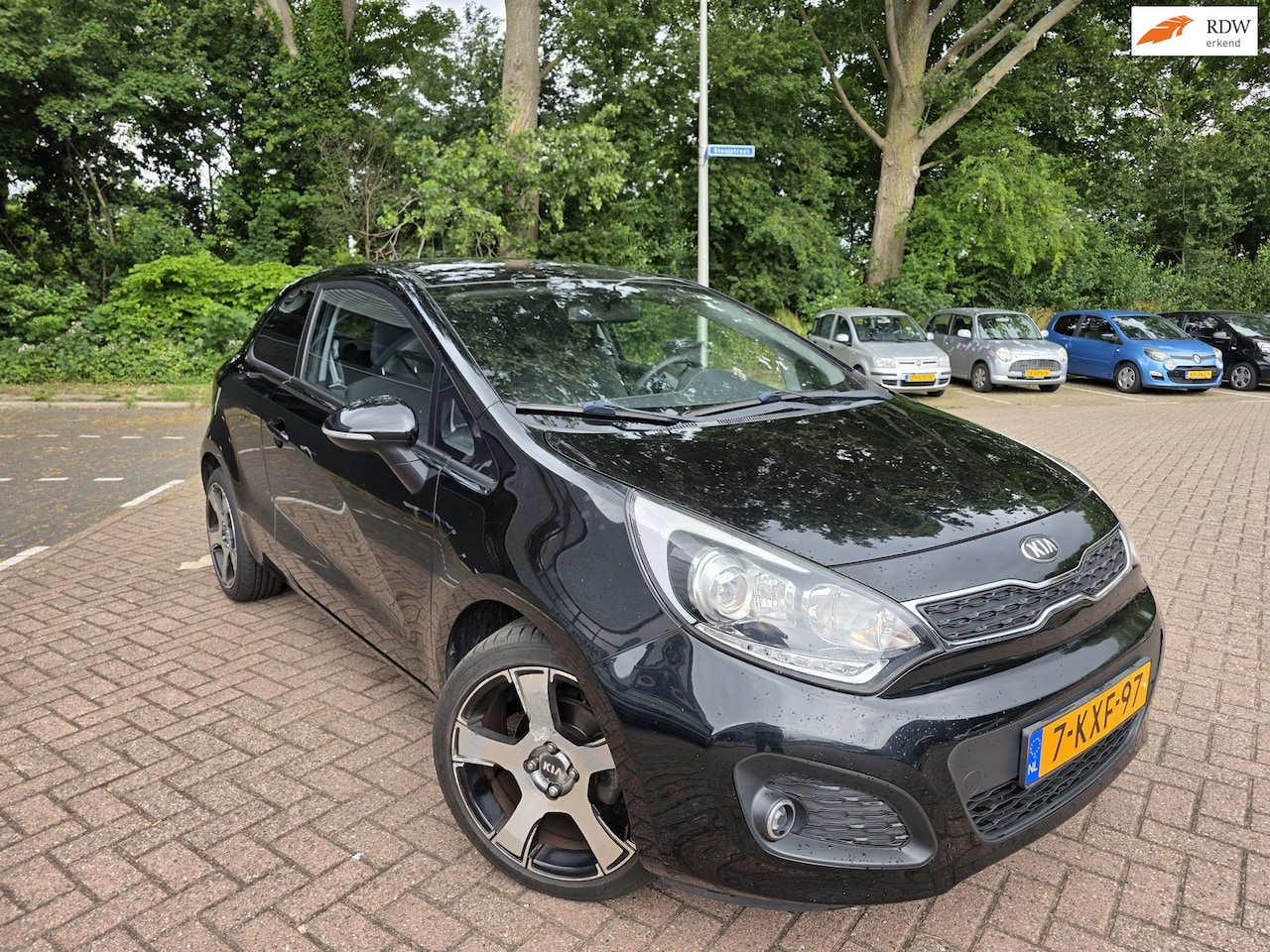 Kia Rio - 1.2 CVVT Plus Pack NEW APk Airco Volledig onderhouden - AutoWereld.nl