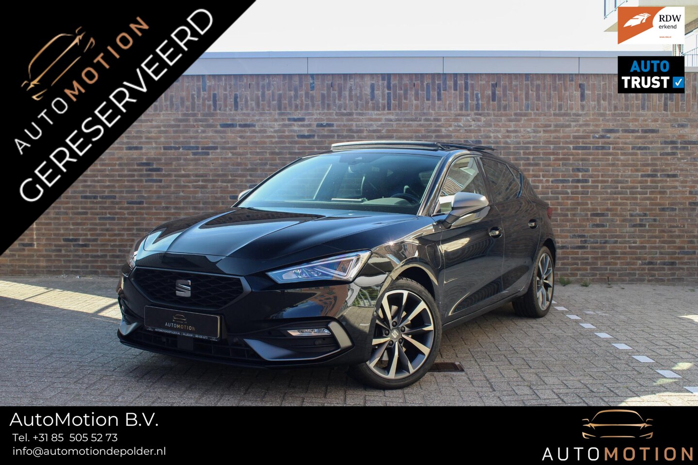 Seat Leon - 1.4 TSI eHybrid PHEV FR Bus. Intense | PANO | CAMERA | CARPLAY - AutoWereld.nl