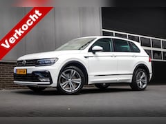 Volkswagen Tiguan - 2.0 TSI 180 pk 4Motion Highline R-Line / Pano-Dak/ Head-Up/ Sport-Stoelen/ Stoel.Verw/ 360