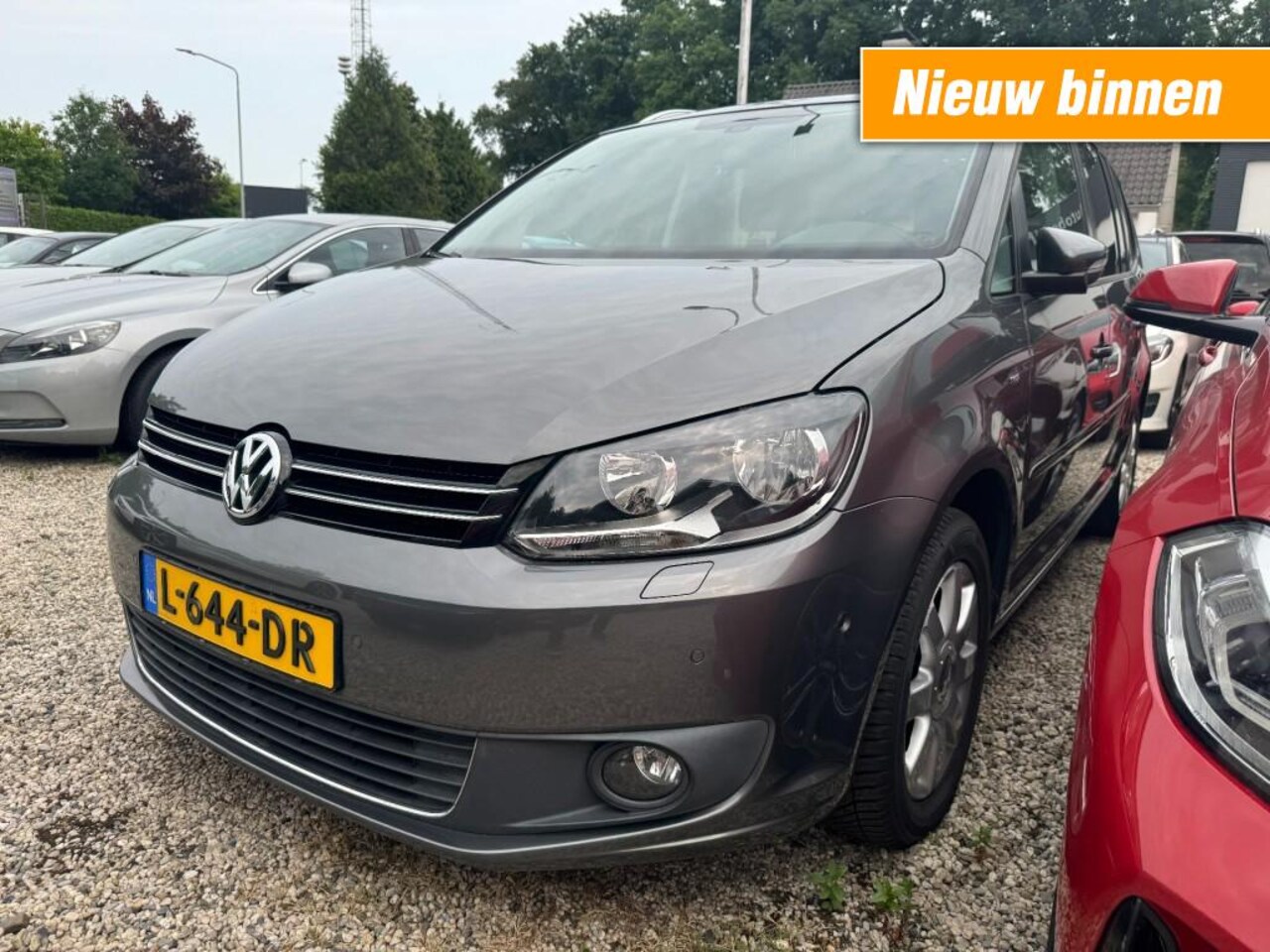 Volkswagen Touran - 1.2 TSI HighLine 7-Persoons,Clima,Stoelverw,Cruise,ParkPilot - AutoWereld.nl