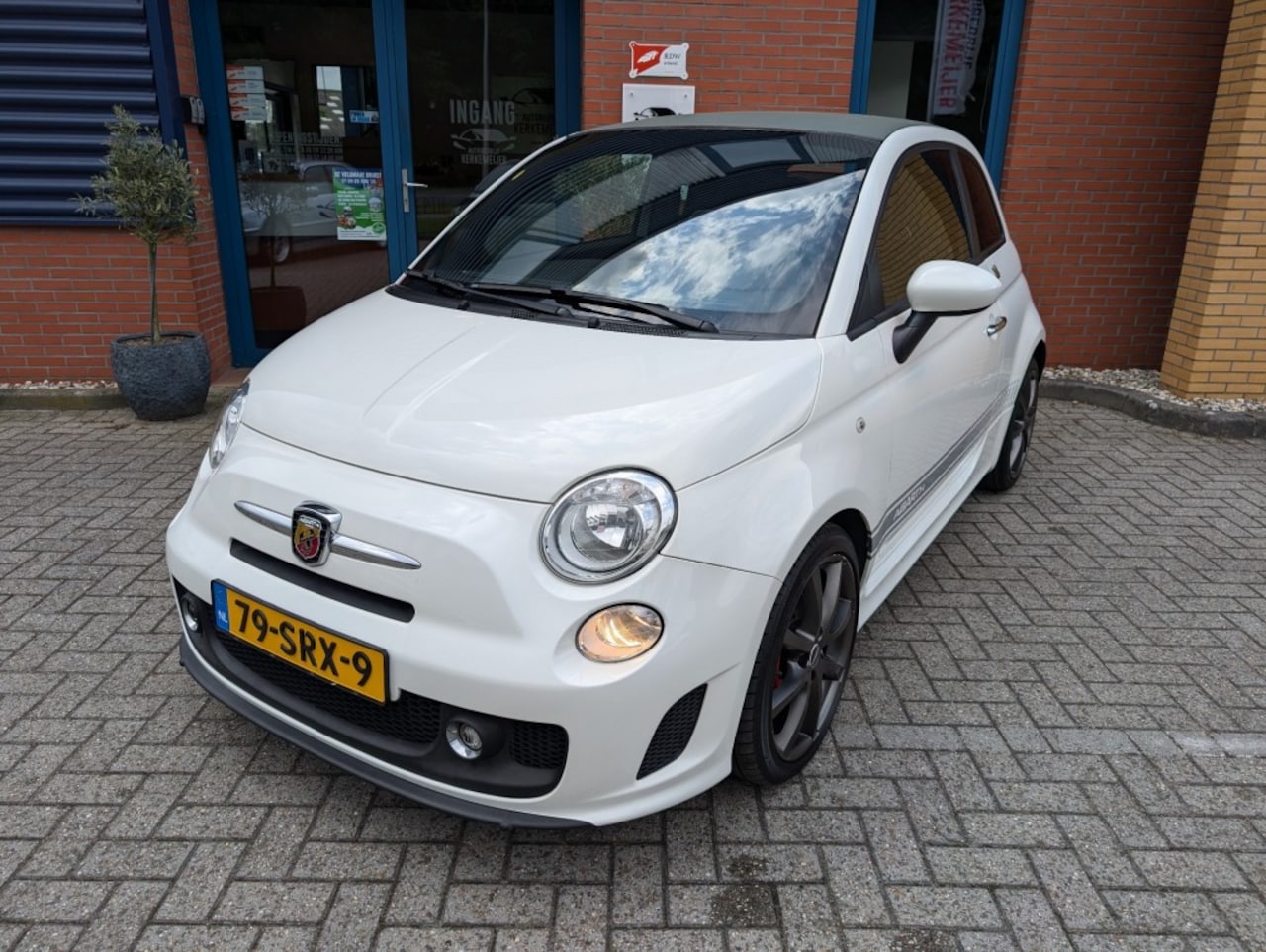 Fiat 500 C - 1.4-16V Abarth 1.4-16V ABARTH, AUTOMAAT, Airco, PDC - AutoWereld.nl