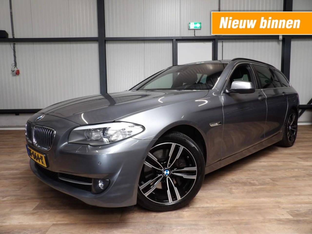 BMW 5-serie Touring - 5-serie Touring 535XD High Executive / Softclose / Headup display - AutoWereld.nl