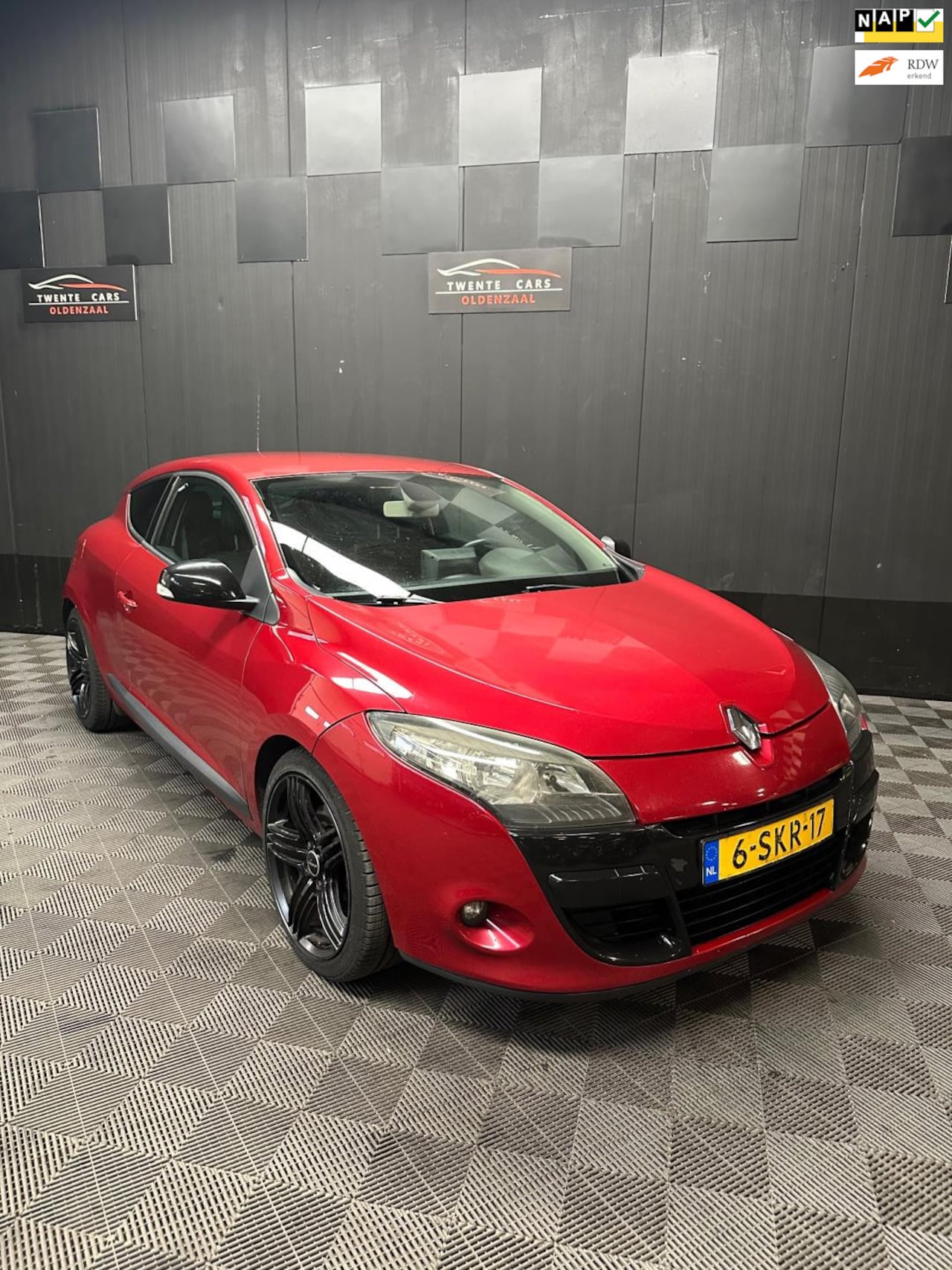 Renault Mégane Coupé - 2.0 TCe Privilège | Carplay | Leder | Airco | Nieuwe APK | - AutoWereld.nl