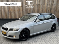 BMW 3-serie Touring - 318i Business Line Navigatiesysteem | Bi-xenon verlichting | Trekhaak elektrisch uitklapba