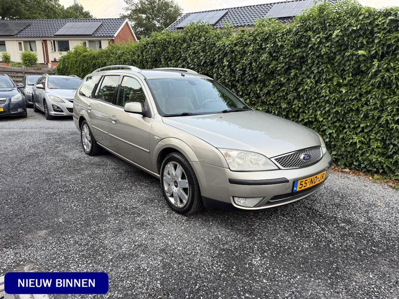 Ford Mondeo Wagon - 2.0-16V Ghia Executive Automaat | Navi | Leer | Autom. Airco | Cruise Control | LMV | Trek - AutoWereld.nl
