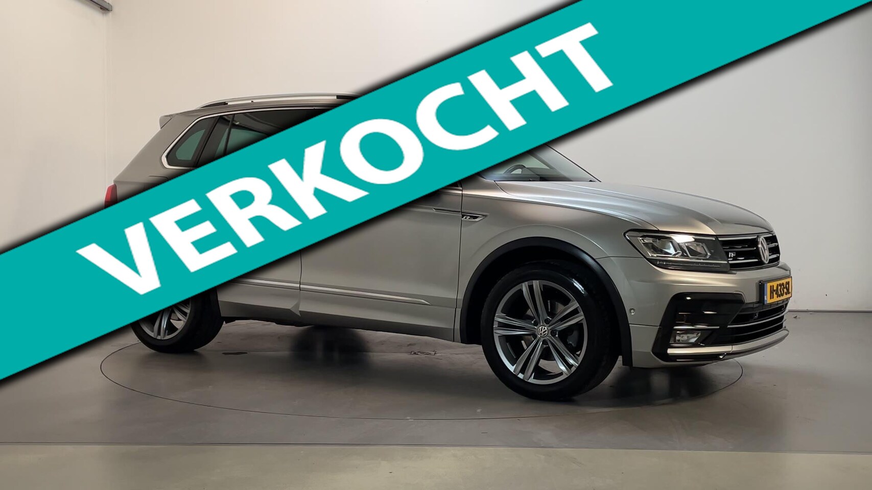 Volkswagen Tiguan - 1.5 TSI 150pk DSG ACT Highline Business R R-Line Virtual Cockpit Stoelverwarming Alcantara - AutoWereld.nl