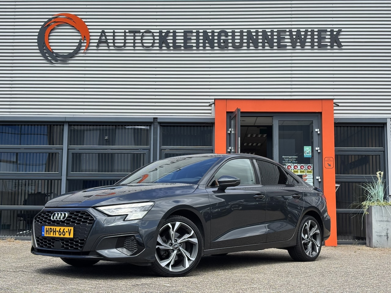 Audi A3 Limousine - 35 TFSI edition one / Apple Carplay/ Android Auto / BTW / Digital Cockpit / Keyless / Came - AutoWereld.nl