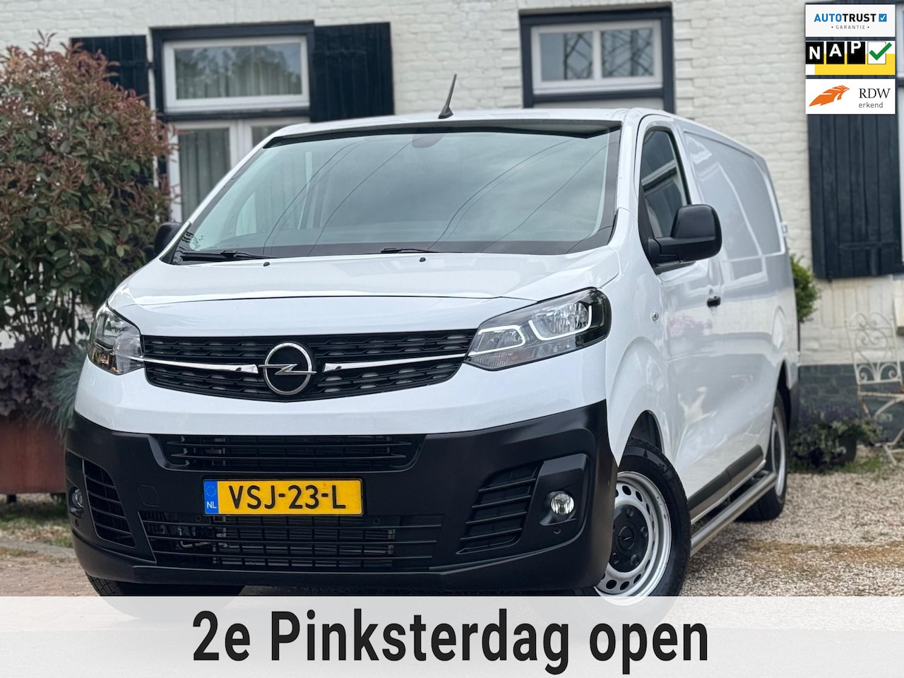 Opel Vivaro - 2.0 CDTI L3H1 Selection|Camera|PDC|Airco|82DKM!| - AutoWereld.nl
