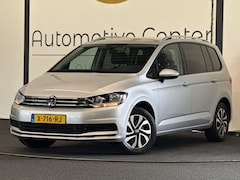 Volkswagen Touran - 1.5 TSI Highline 7p | ADAPTIVE CRUISE | PDC V EN A | NAVI | LMV