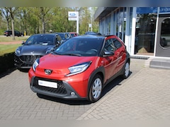 Toyota Aygo X - 1.0 VVT-i S-CVT Pulse Automaat | 17 LM VELGEN | NAVIGATIE | APPLE CARPLAY & ANROID AUTO