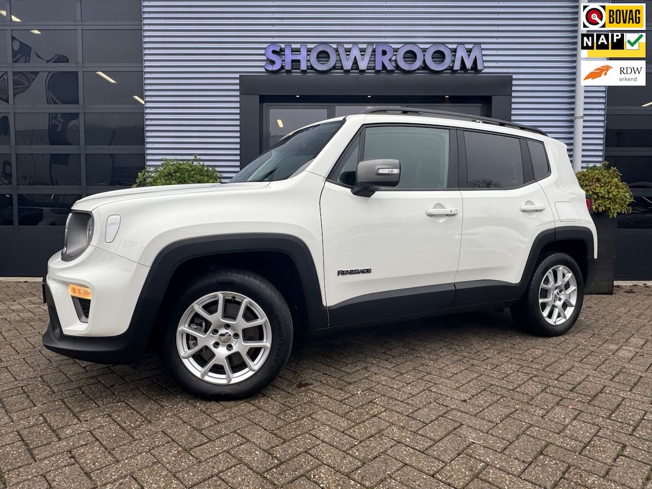 Jeep Renegade - 4xe 240 Plug-in Hybrid Electric Limited Lease Ed. Automaat|Trekhaak|Applecarplay|Dealer on - AutoWereld.nl